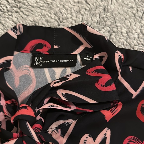 New York and Company Tie neck valentine heart blouse - Picture 3 of 4
